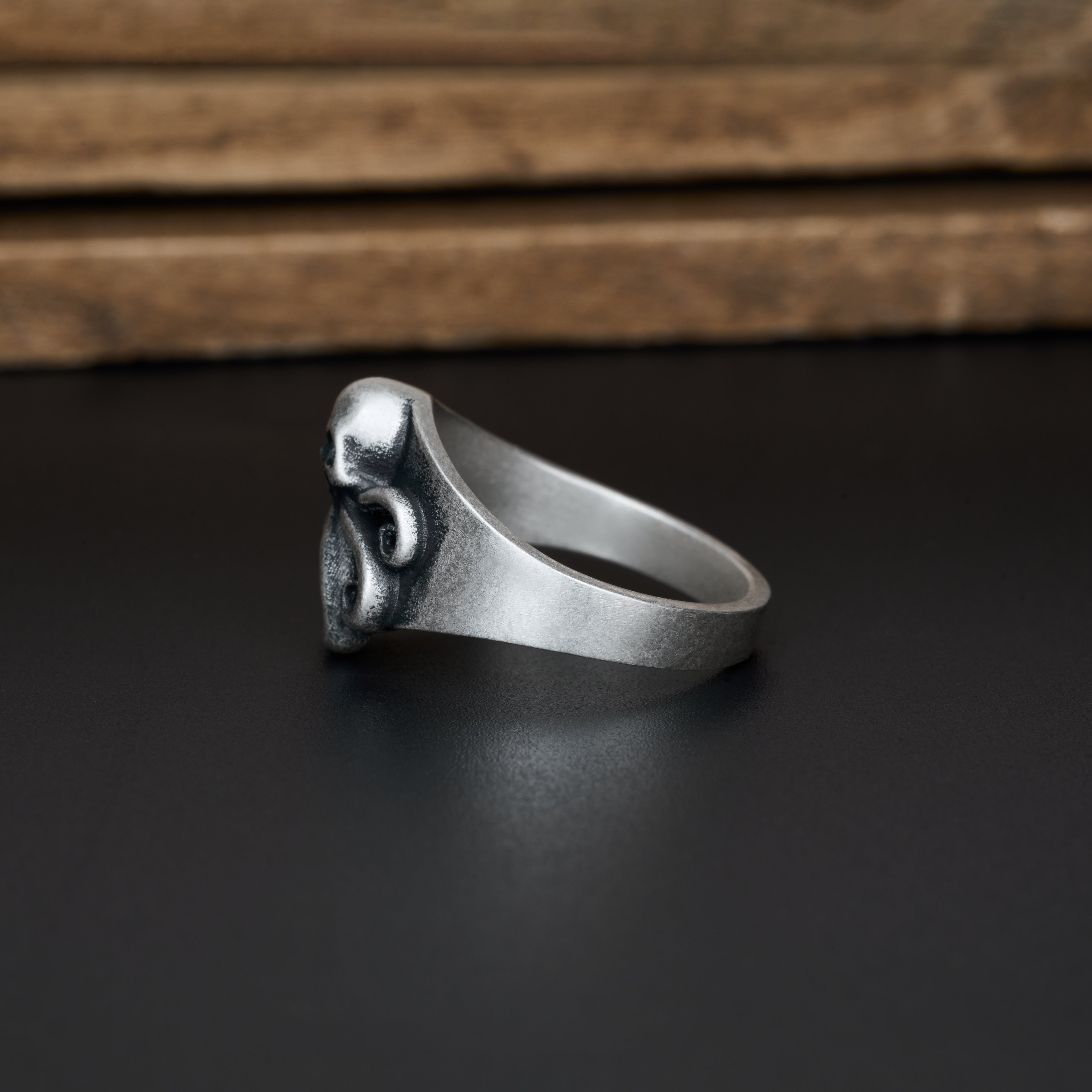 Matuerlion Vintage Kraken Skull Nautical Ring