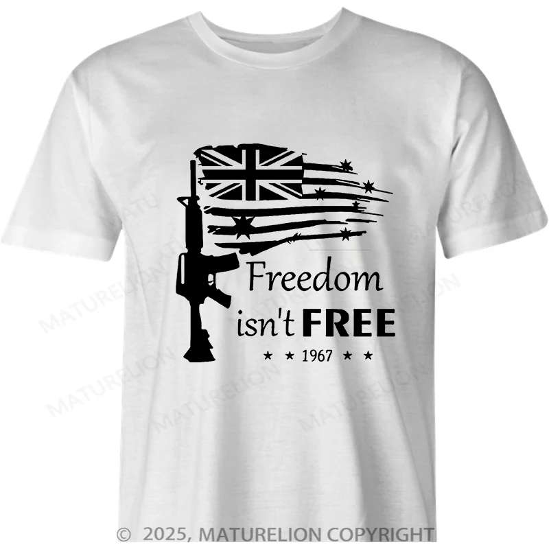 Maturelion British T-shirt Freedom Isn't Free Gun UnionJack Cotton T-shirt