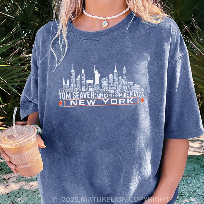 Maturelion Women's T-shirt New York Baseball Team All Time Legends, New York City Skyline DTG Washed T-shirt