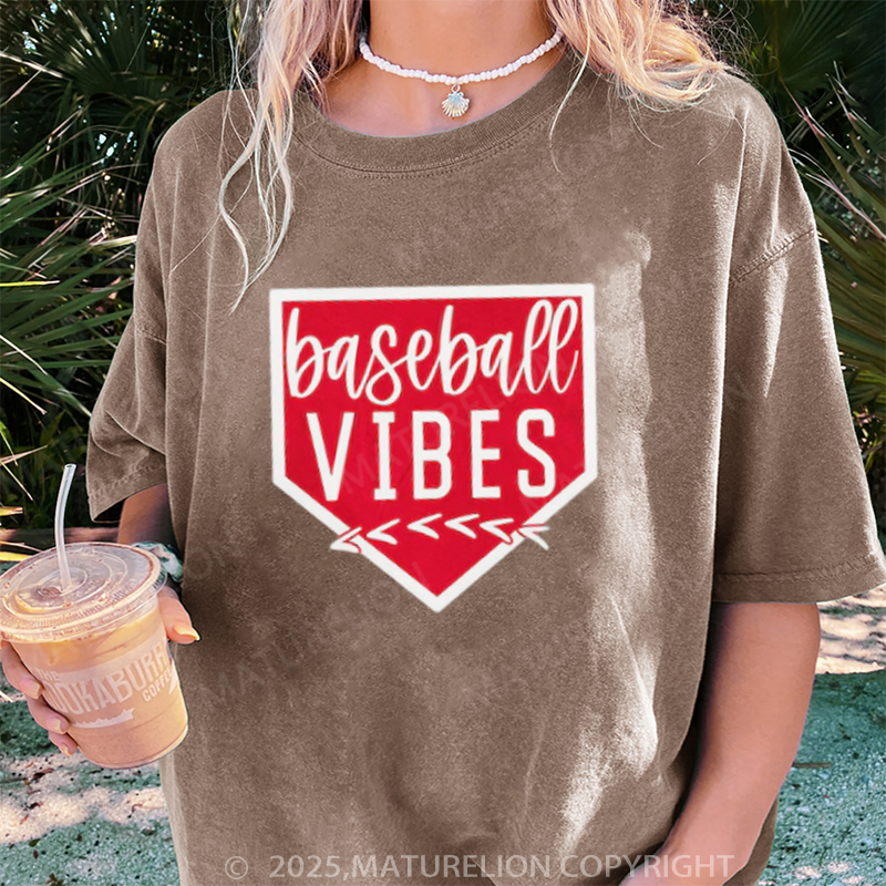 Maturelion Women's T-shirt Mom Baseball DTG Washed T-shirt