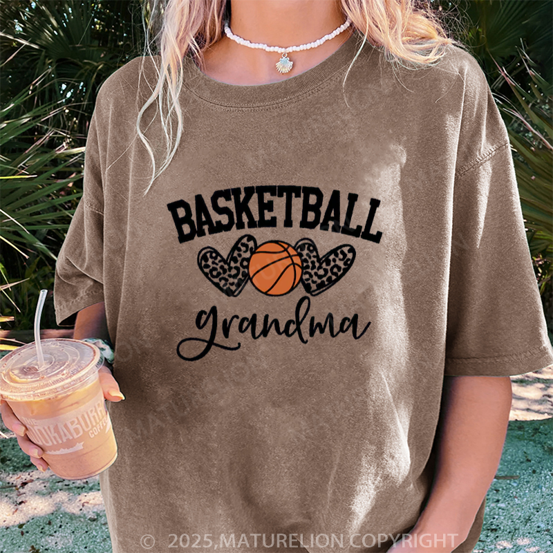 Maturelion Women's T-shirt Basketball Grandma DTG Washed T-shirt