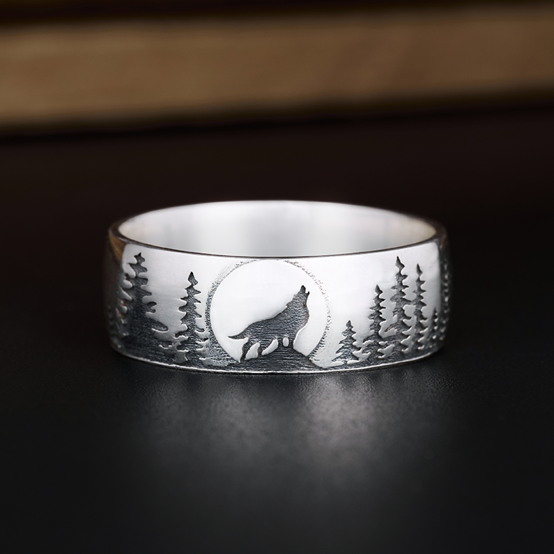 Matuerlion Vintage Lone Wolf Moonlit Forest Ring