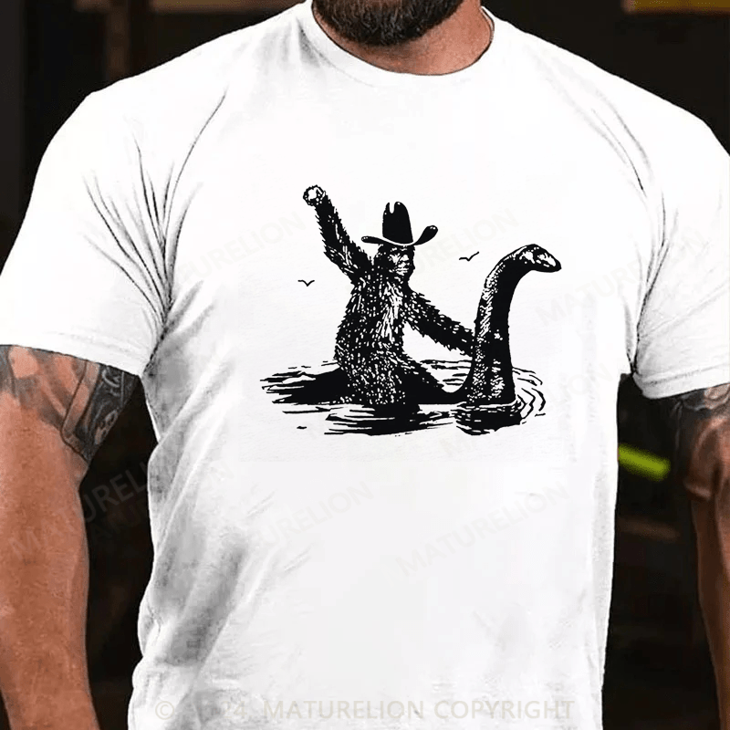 Maturelion Bigfoot Shirts Hilarious Loch Ness Monster Really Vintage Graphic Retro Novelty Humorous T-shirt