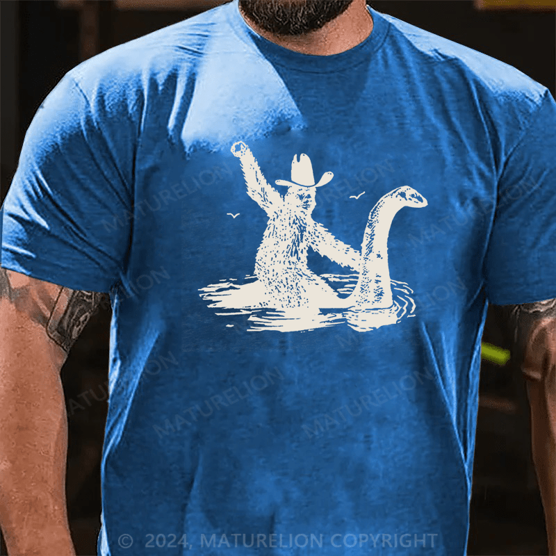 Maturelion Bigfoot Shirts Hilarious Loch Ness Monster Really Vintage Graphic Retro Novelty Humorous T-shirt
