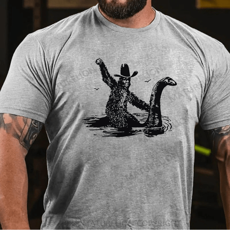 Maturelion Bigfoot Shirts Hilarious Loch Ness Monster Really Vintage Graphic Retro Novelty Humorous T-shirt