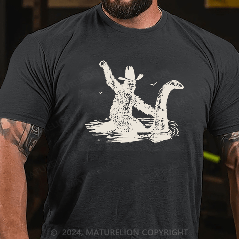Maturelion Bigfoot Shirts Hilarious Loch Ness Monster Really Vintage Graphic Retro Novelty Humorous T-shirt