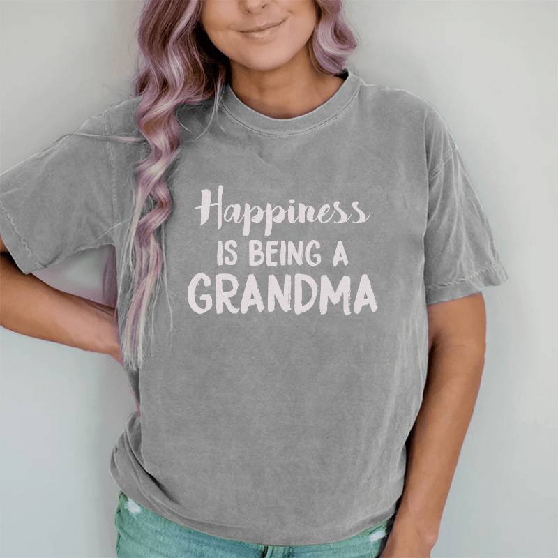Maturelion Happiness Is Being A Grandma DTG Printing Washed Cotton T-Shirt