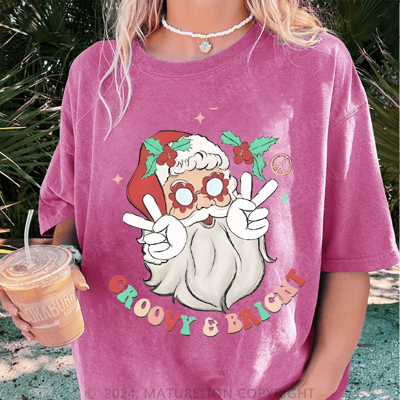 Maturelion Christmas T-Shirt Groovy Bright Women T-Shirt