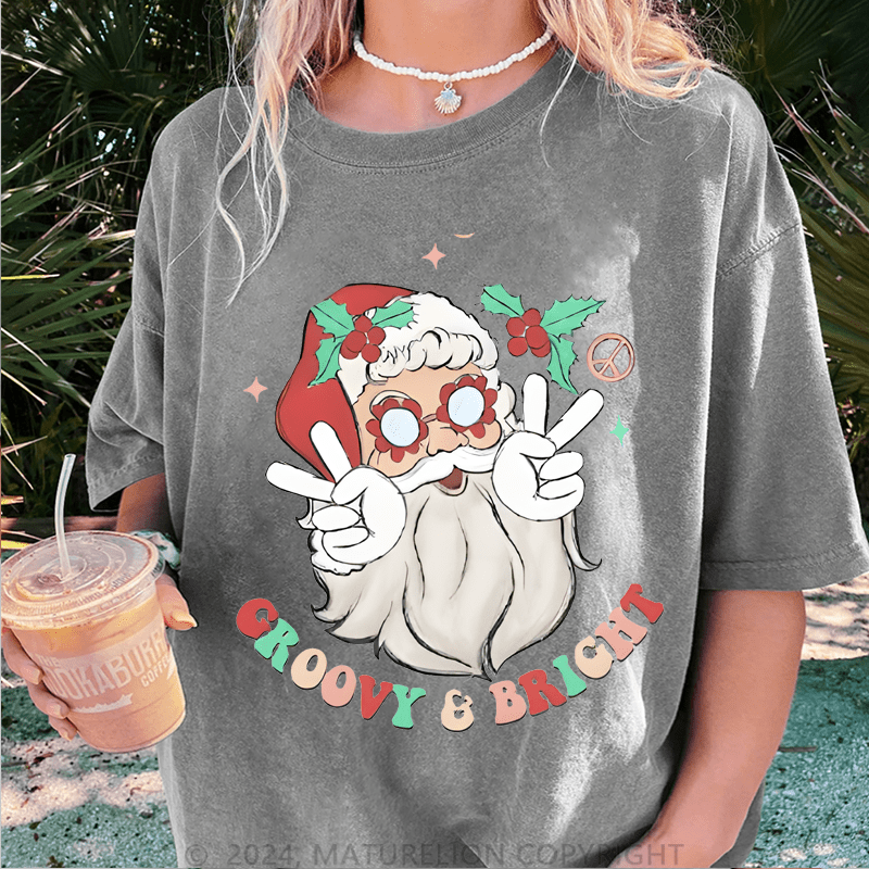 Maturelion Christmas T-Shirt Groovy Bright Women T-Shirt