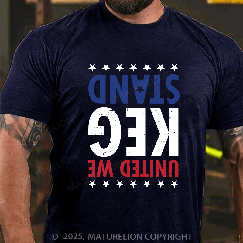 Maturelion Men's T-shirt United We Keg Stand Cotton T-shirt
