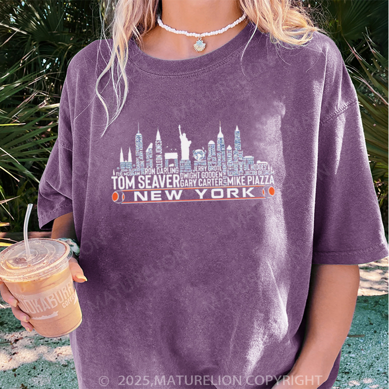 Maturelion Women's T-shirt New York Baseball Team All Time Legends, New York City Skyline DTG Washed T-shirt