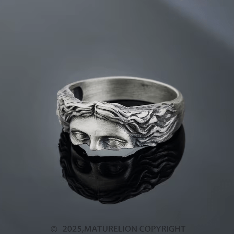 Matuerlion Vintage Half-Face Skull Ring for the Modern Rebel