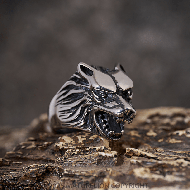 Matuerlion Wolf's Pride: Retro-Inspired Skull and Wolf Ring