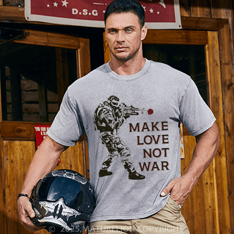Maturelion Men's T-shirt Make Love Not War T-shirt