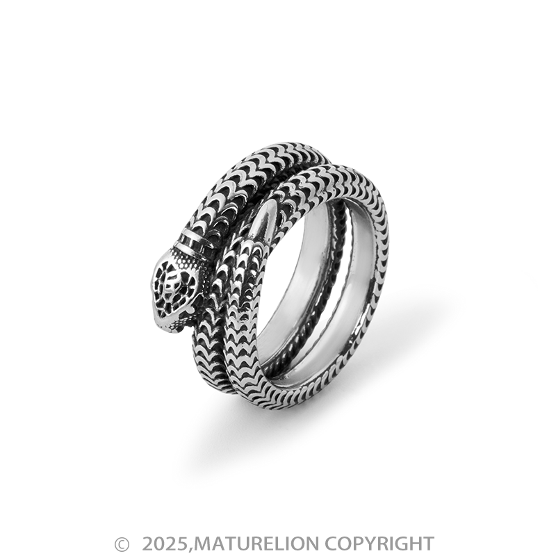Matuerlion Vintage-Inspired Snake Ring for the Bold