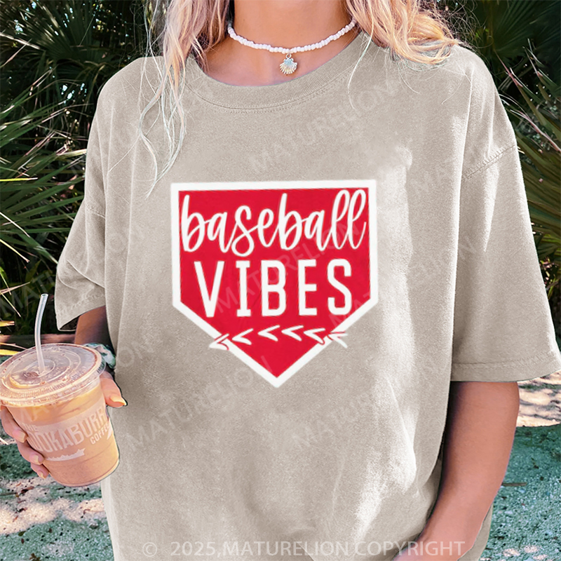 Maturelion Women's T-shirt Mom Baseball DTG Washed T-shirt