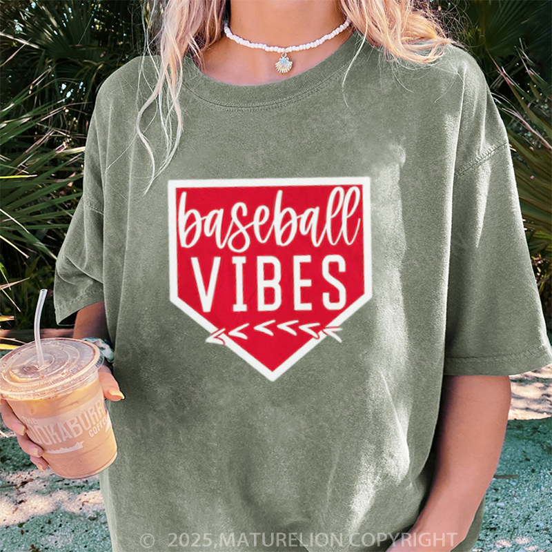 Maturelion Women's T-shirt Mom Baseball DTG Washed T-shirt
