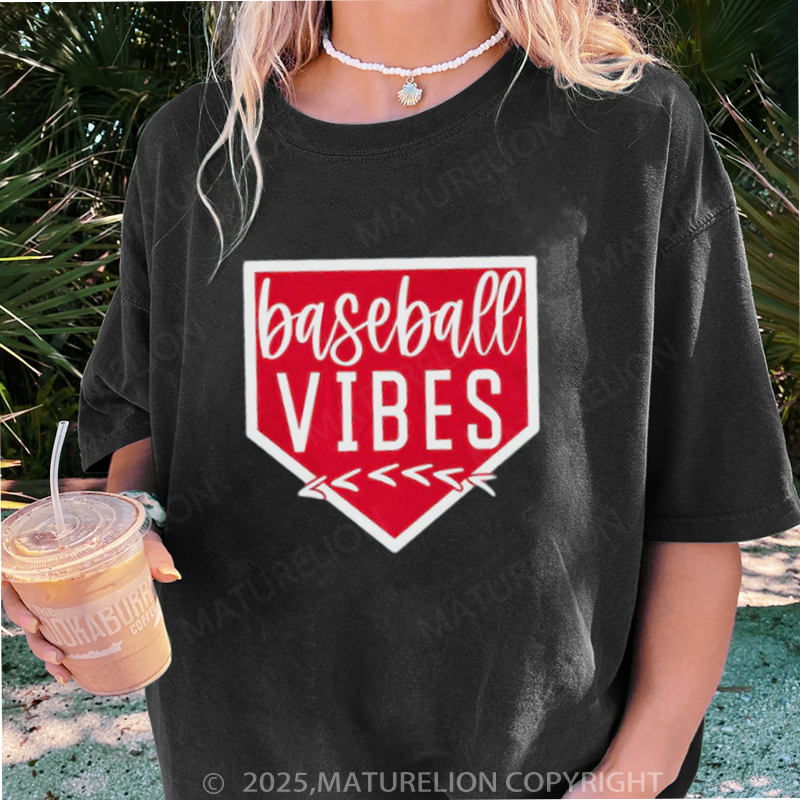 Maturelion Women's T-shirt Mom Baseball DTG Washed T-shirt