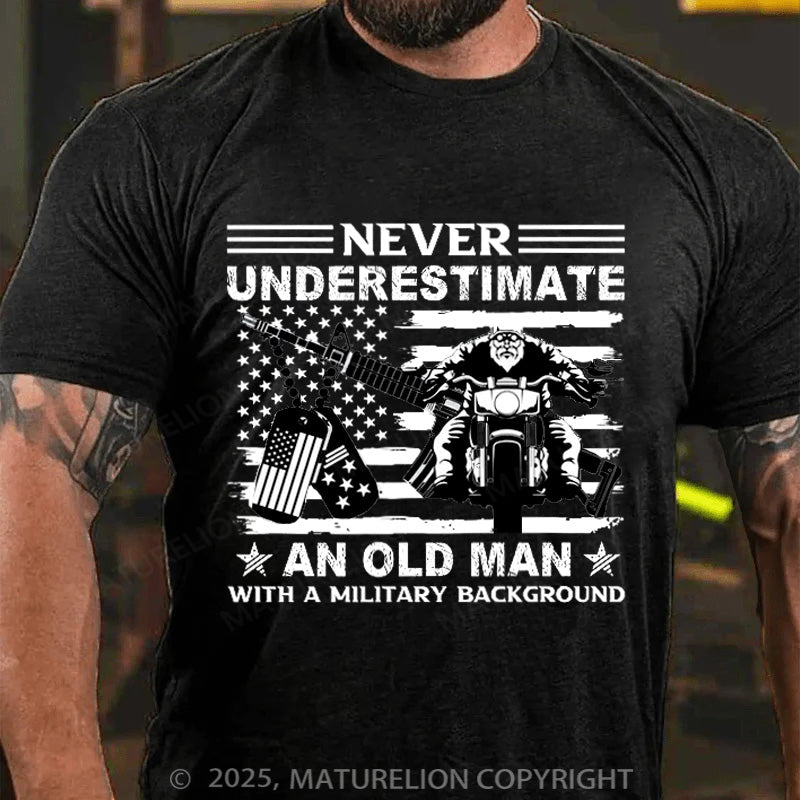 Maturelion Men's T-shirt Never Underestimate an Old Man with a Military Cotton T-shirt