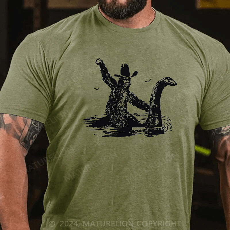 Maturelion Bigfoot Shirts Hilarious Loch Ness Monster Really Vintage Graphic Retro Novelty Humorous T-shirt