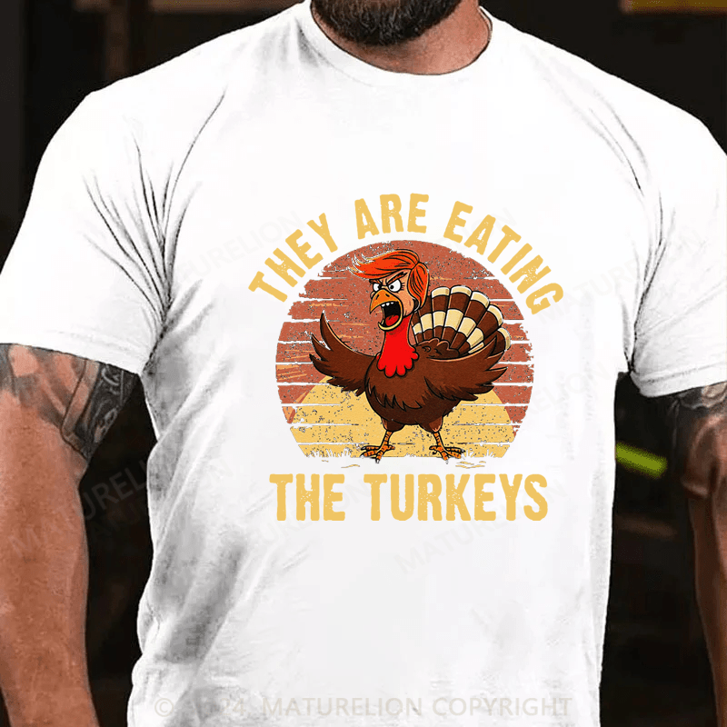 Maturelion Thanksgiving T-Shirt Funny Happy Thanksgiving Chicken Vs Turkey T-Shirt