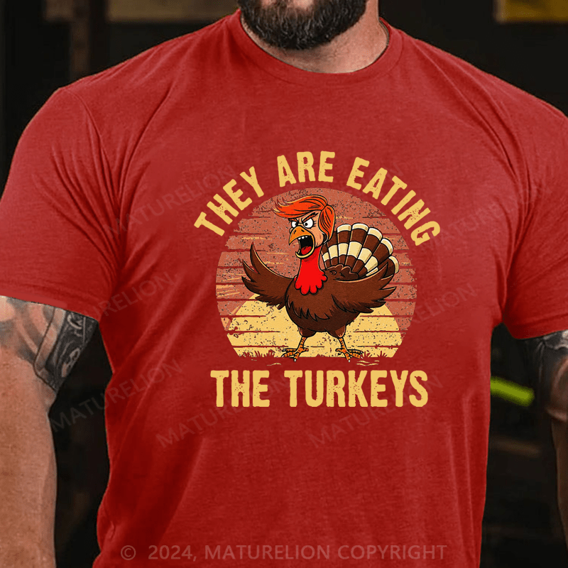 Maturelion Thanksgiving T-Shirt Funny Happy Thanksgiving Chicken Vs Turkey T-Shirt