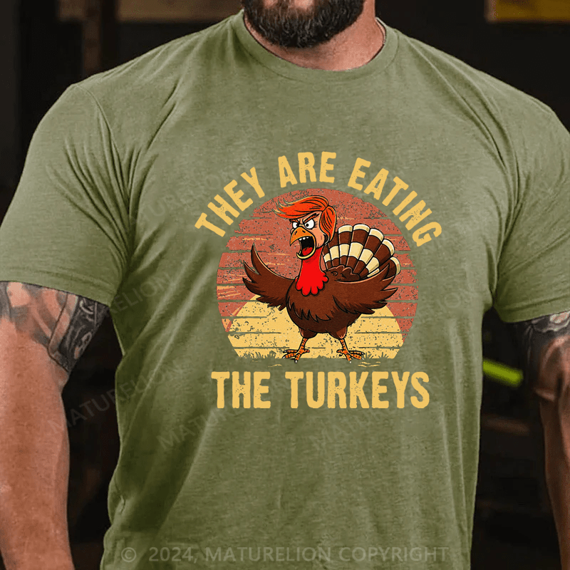 Maturelion Thanksgiving T-Shirt Funny Happy Thanksgiving Chicken Vs Turkey T-Shirt