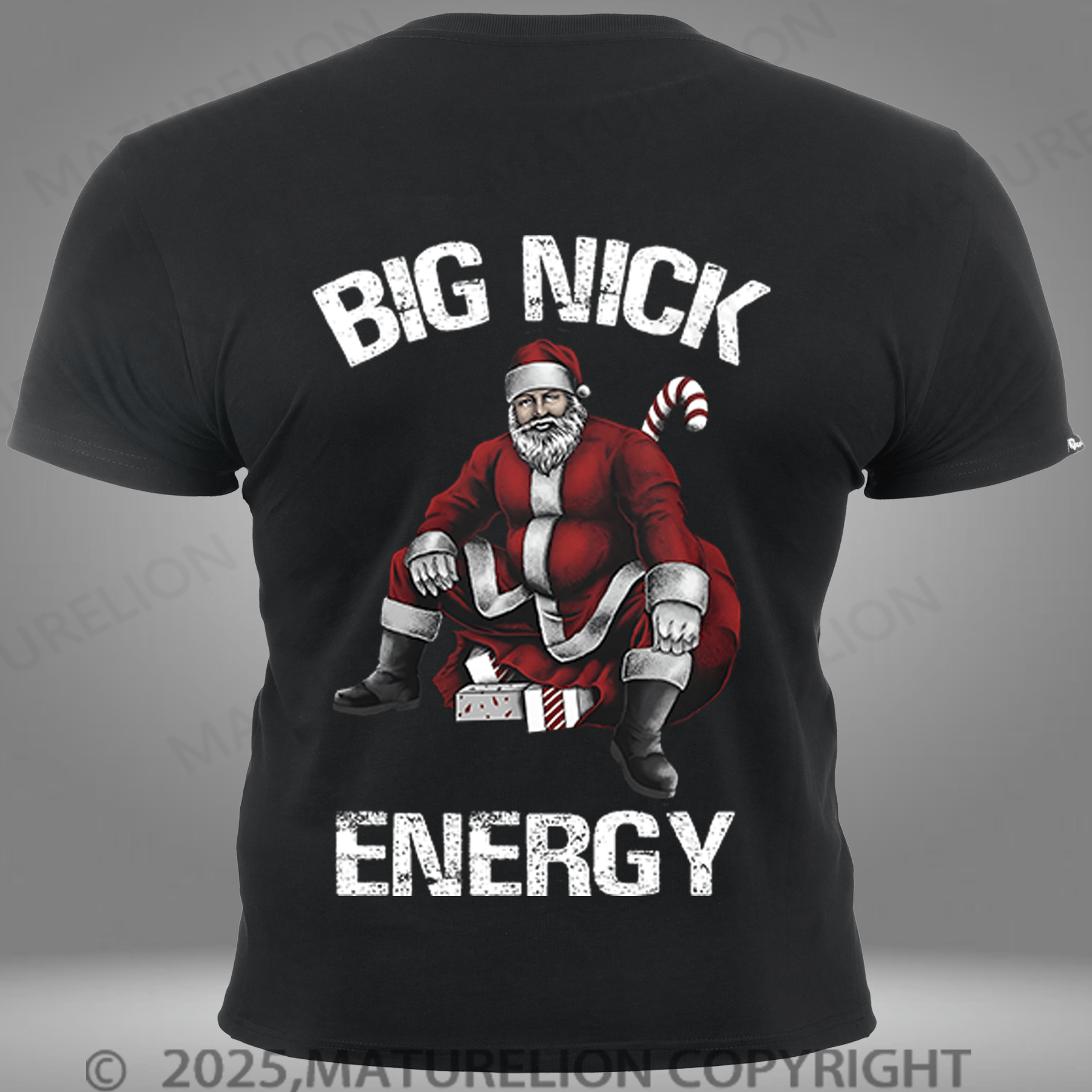 Maturelion Men's T-shirt Big Nick Energy Funny Santa Christmas Pocket T-Shirt