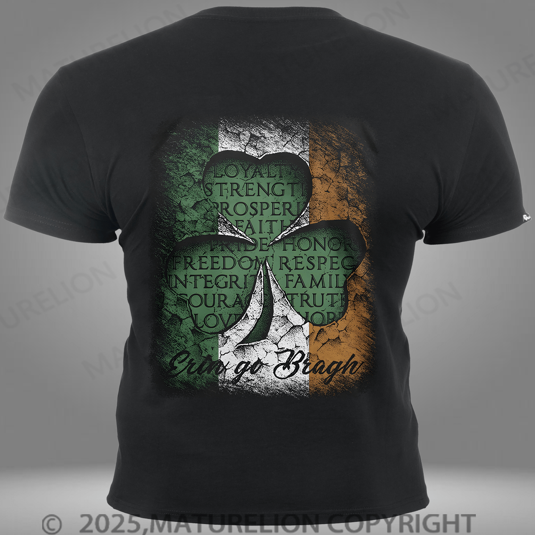 Maturelion Men's T-shirt Shamrock 3 Leaf Clover Pocket T-Shirt