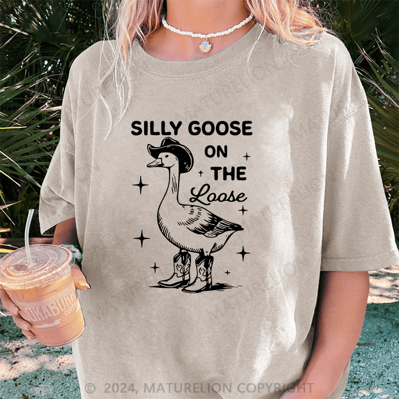 Maturelion Silly goose on the loose cowgirl DTG Printing Washed Cotton T-Shirt
