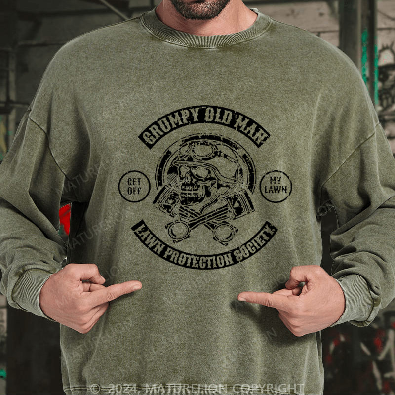 Maturelion Men's Sweatshirt Grumpy Old Man Lawn Protection Society Custom Washed Sweatshirt