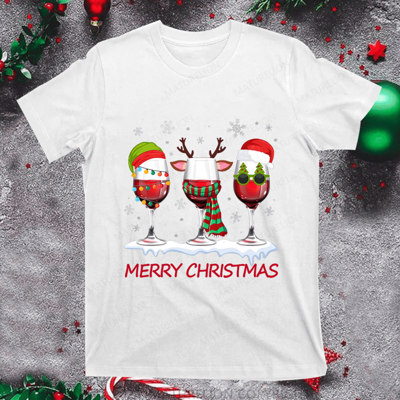 Maturelion Merry Christmas Women T-Shirt