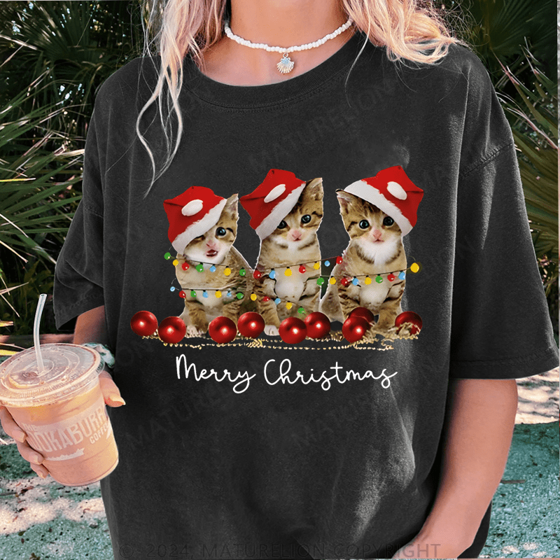 Maturelion Christmas T-Shirt Cat Lovers Christmas Women T-Shirt