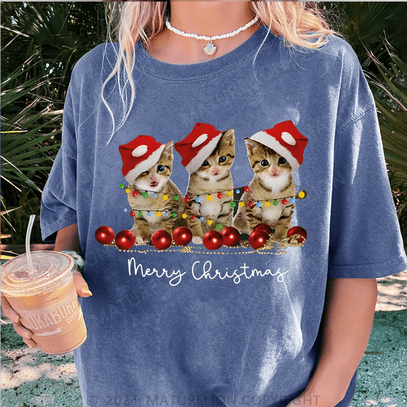 Maturelion Christmas T-Shirt Cat Lovers Christmas Women T-Shirt