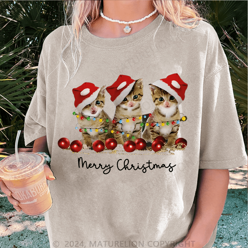 Maturelion Christmas T-Shirt Cat Lovers Christmas Women T-Shirt