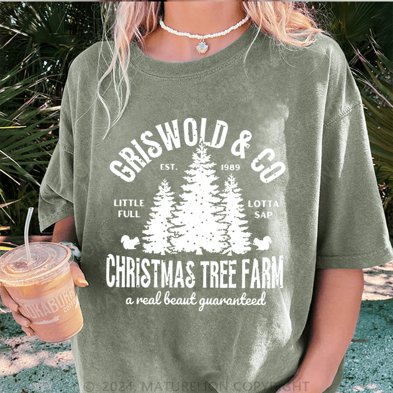 Maturelion Christmas T-Shirt Girs World Christmas Tree Farm Women T-Shirt