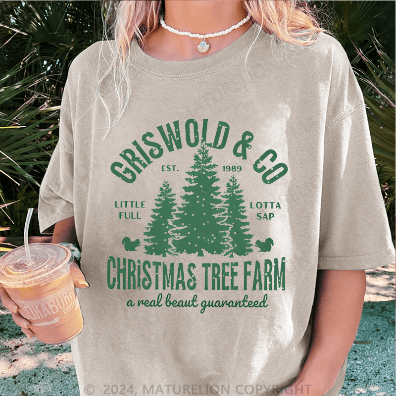 Maturelion Christmas T-Shirt Girs World Christmas Tree Farm Women T-Shirt