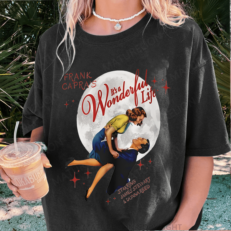 Maturelion Christmas T-Shirt Frank Capra's It's A Wonderful Life Women T-Shirt