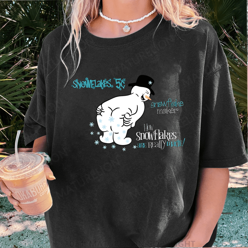Maturelion Christmas T-Shirt How Snowflakes Are Really Made Women T-Shirt