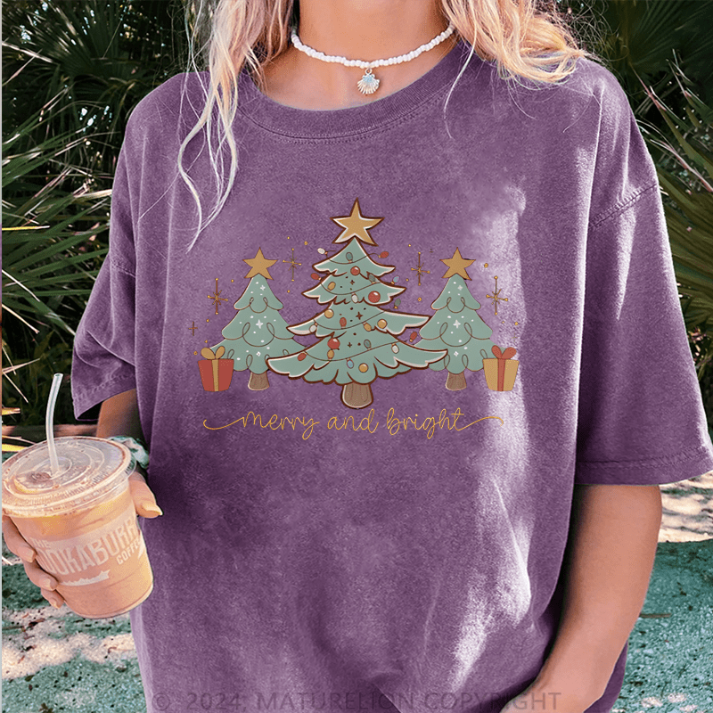 Maturelion Christmas T-Shirt Merry And Bright Women T-Shirt