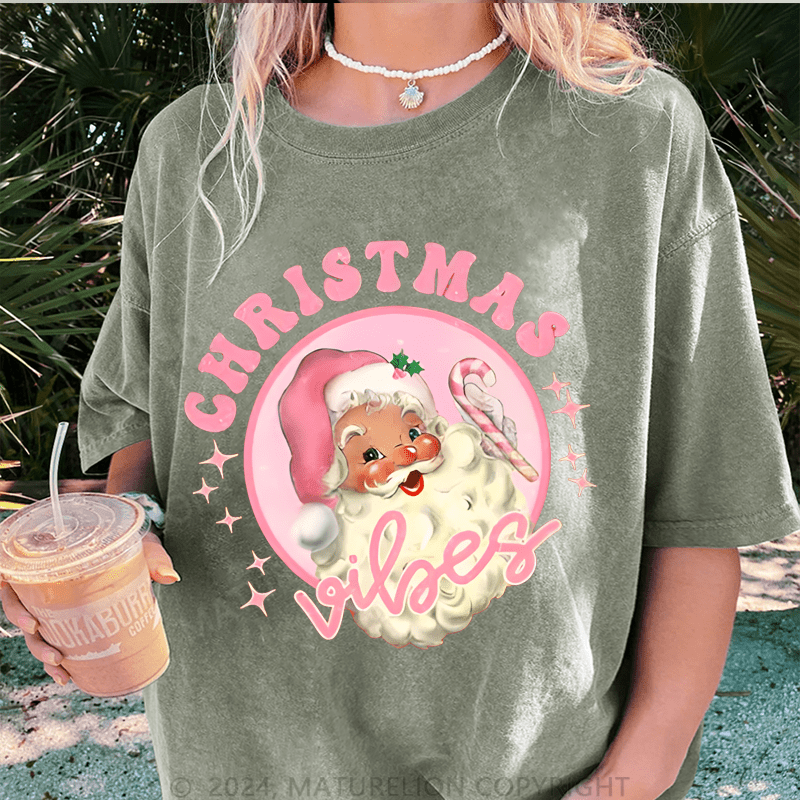 Maturelion Merry Christmas Women T-Shirt