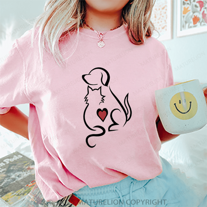 Maturelion Women T-Shirt Like Dogs And Cats T-Shirt